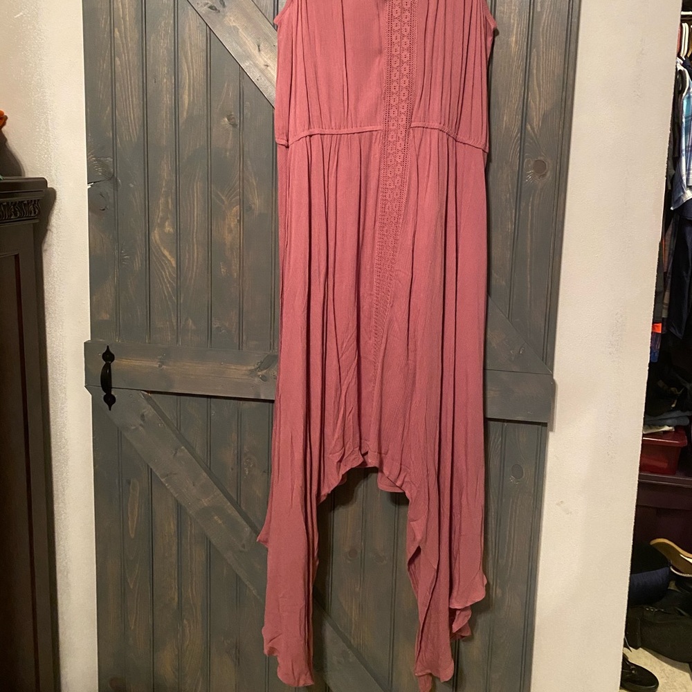 Sleeveless pretty Dusty Rose colored dress.